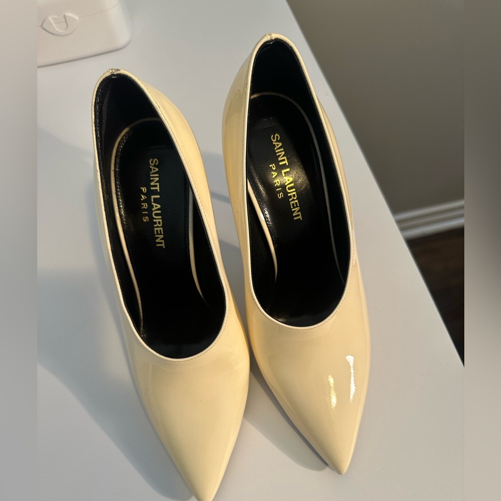 Saint Laurent bone colored heels